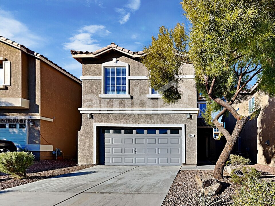 7947 Dexter Falls St in Las Vegas, NV - Foto de edificio