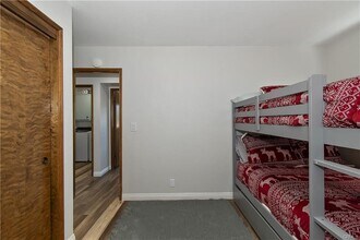 198 Zermatt Dr in Crestline, CA - Building Photo - Building Photo