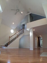 1142 W Wolfram St, Unit 2 in Chicago, IL - Building Photo - Building Photo