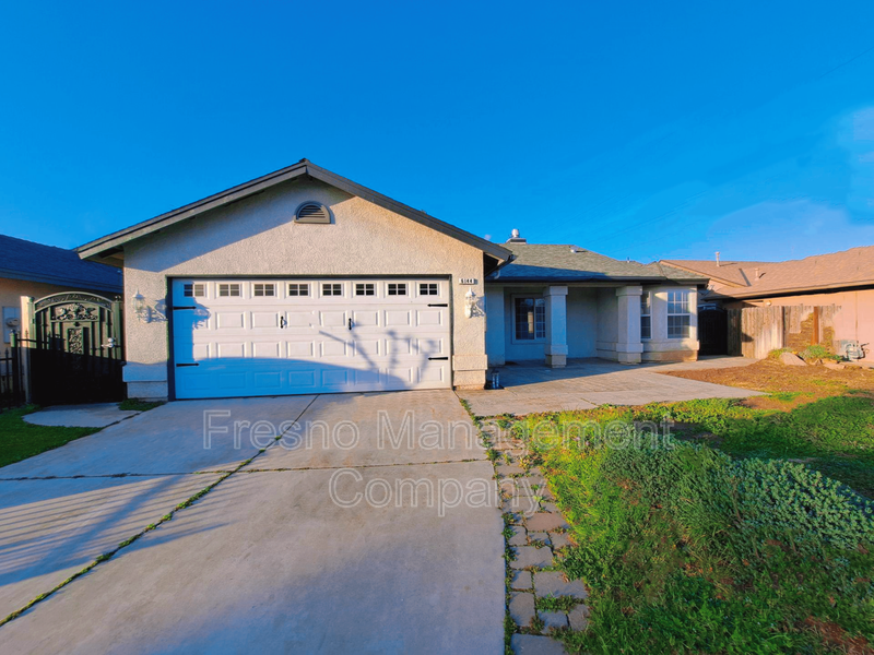 6144 W San Madele Ave in Fresno, CA - Building Photo