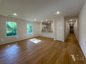 1602 W Scott St in Springfield, MO - Building Photo - Building Photo