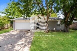 447 W 149th St in Glenpool, OK - Building Photo