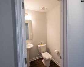 1042 Begonia Dr in Lexington, SC - Building Photo - Building Photo