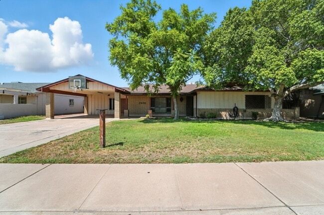 property at 3436 W Morten Ave