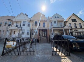 223 Harrison Ave in Jersey City, NJ - Building Photo