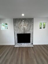 14939 Tuba St in Mission Hills, CA - Foto de edificio - Building Photo