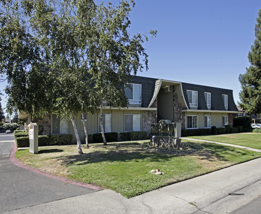 The Retreat in Sacramento, CA - Foto de edificio