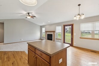 195 Stirling Pl in Momence, IL - Building Photo - Building Photo