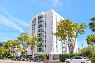 1035 West Ave in Miami Beach, FL - Building Photo