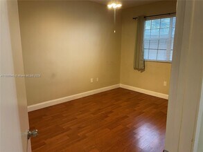 2421 NW 96th Terrace in Pembroke Pines, FL - Building Photo - Building Photo