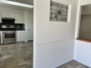 4903 S Madelia St in Spokane, WA - Foto de edificio - Building Photo