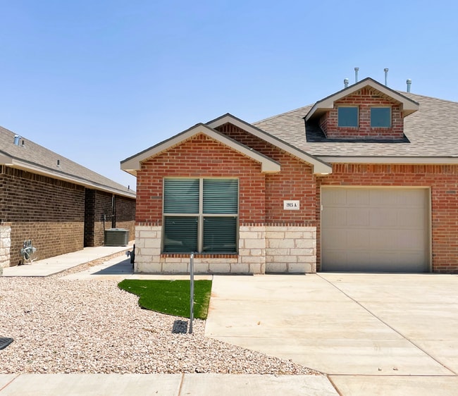 property at 1915 Langford Ave