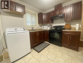 7550 Davies St in Burnaby, BC - Building Photo - Building Photo