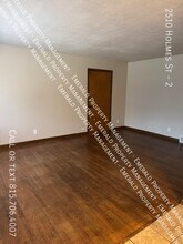2510 Holmes St in Rockford, IL - Foto de edificio - Building Photo