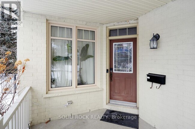801 Feather Moss Way in Ottawa, ON - Building Photo - Building Photo