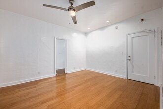 1412 N Kingsley Dr in Los Angeles, CA - Foto de edificio - Interior Photo