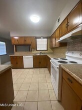 144 Vaughn Ln in Olive Branch, MS - Foto de edificio - Building Photo