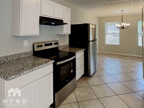 180 Bramble Bush Trail in Covington, GA - Foto de edificio - Building Photo