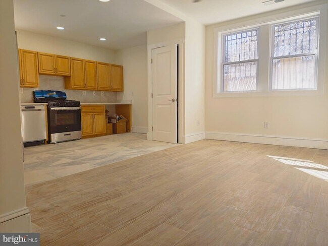property at 747 Alabama Ave SE