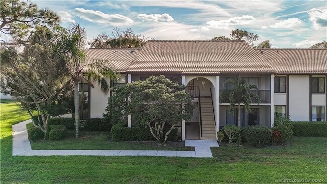 1965 SW Silver Pine Way