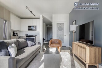 1407 S Michigan Ave, Unit FL10-ID858 in Chicago, IL - Building Photo - Building Photo