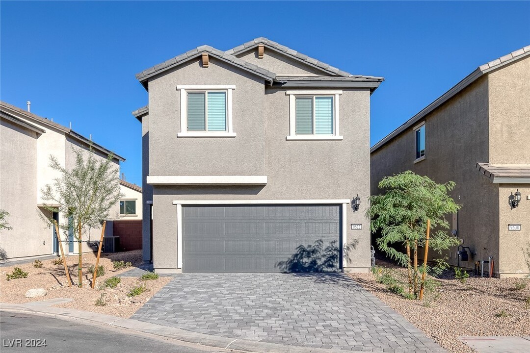 9522 Wayfarer Seek Ct in Las Vegas, NV - Building Photo