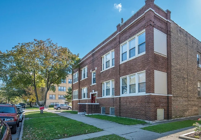 3905 W Schubert Ave, Unit # 01