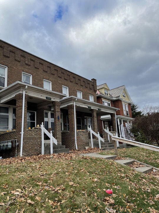 1939 N 4th St in Columbus, OH - Building Photo