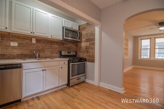 1624 W Sherwin Ave in Chicago, IL - Building Photo - Building Photo