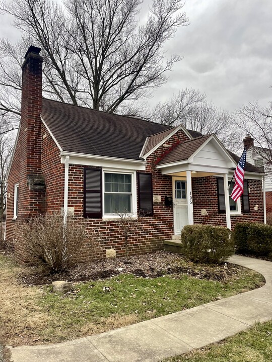 105 E Weisheimer Rd in Columbus, OH - Foto de edificio