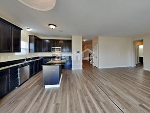 8333 Parori Ln in Blacklick, OH - Building Photo - Building Photo