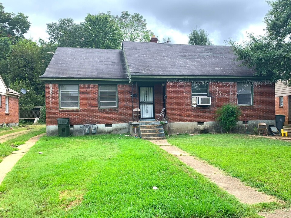 1158 Weiner Rd in Memphis, TN - Building Photo