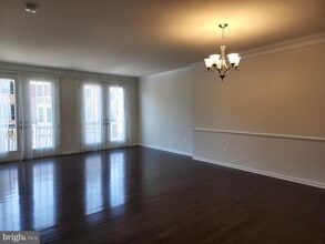 25020 Cambridge Hl Ter in Chantilly, VA - Building Photo - Building Photo