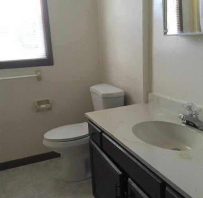 17 Chmura St Apartments and Nearby Ludlow Apartments For Rent Ludlow, MA