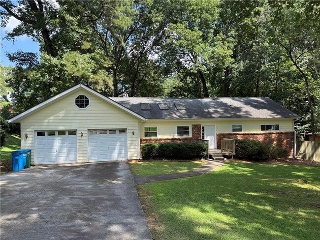 property at 3544 Raymond Dr