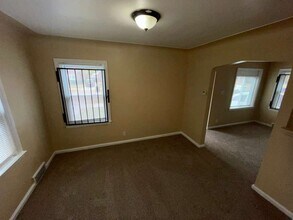 15461 Cedargrove St in Detroit, MI - Building Photo - Building Photo