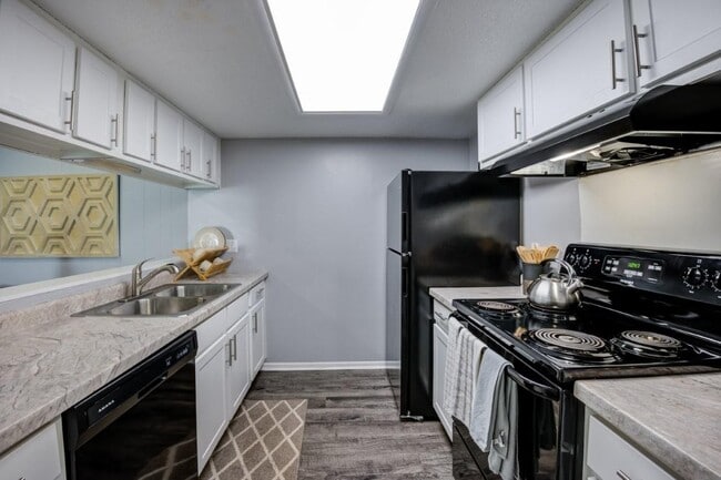 Astoria Park Apartment Homes