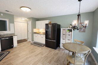 275 Dunning Rd in Summerville, SC - Foto de edificio - Building Photo