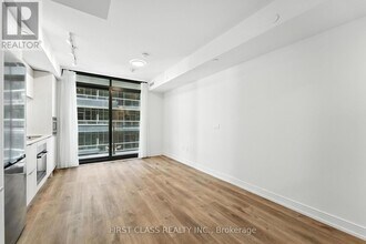 1 Jarvis St in Hamilton, ON - Building Photo - Building Photo