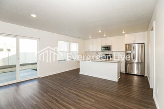 896 Knowledge St in Middleton, ID - Building Photo - Building Photo