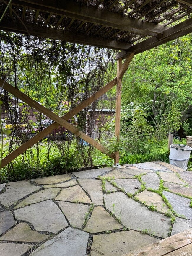 property at 76 Hawthorn St