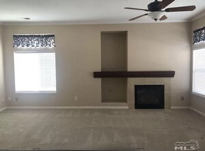 9619 Glen Ridge Dr in Reno, NV - Building Photo - Building Photo