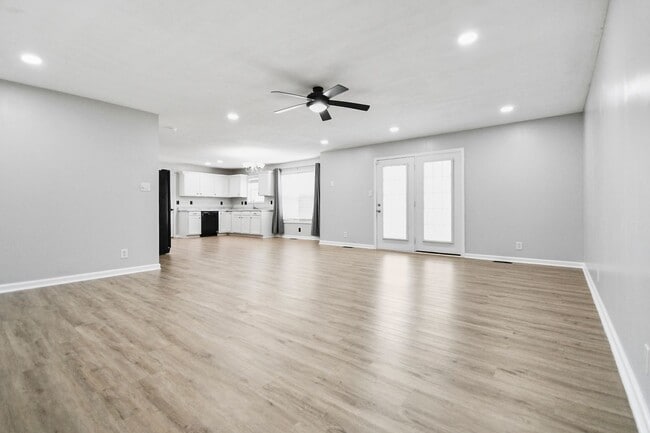 1556 Apache Way in Clarksville, TN - Building Photo - Building Photo