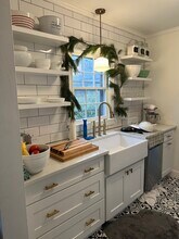 1304 Winstead Pl in Greensboro, NC - Foto de edificio - Building Photo