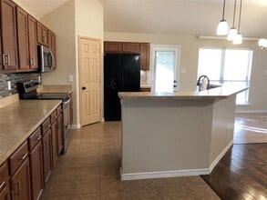 4005 Vista Greens Dr in Fort Worth, TX - Building Photo - Building Photo