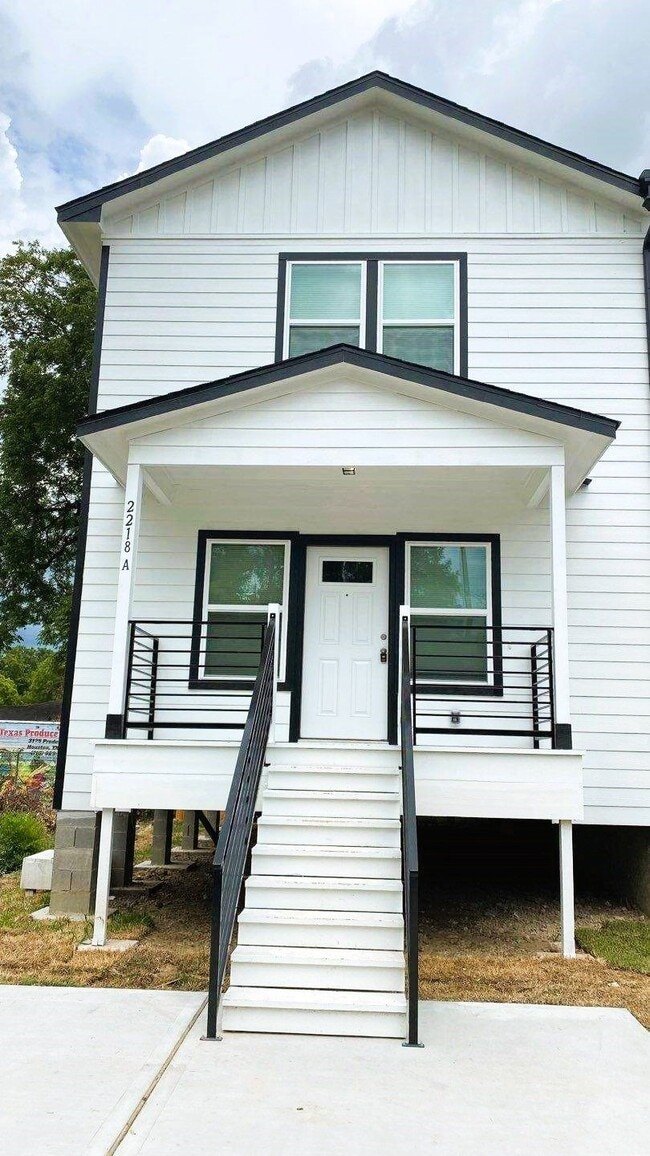 property at 2218 Bringhurst St