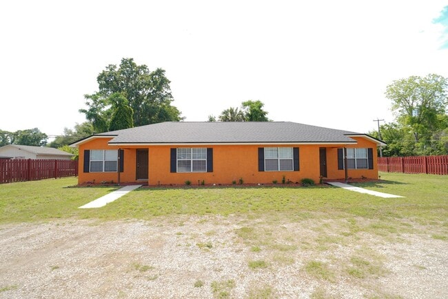 3178 N Ridge Rd in Tallahassee, FL - Foto de edificio - Building Photo