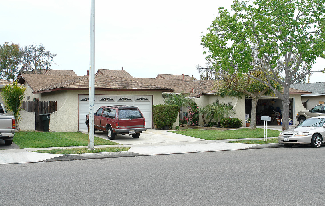 2171-2177 Pomona Ave in Costa Mesa, CA - Foto de edificio