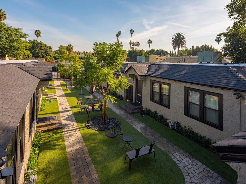 1253 N Genesee Ave, Unit 1253 in West Hollywood, CA - Building Photo