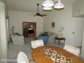 10880 W Emerald Dr in Sun City, AZ - Building Photo - Building Photo